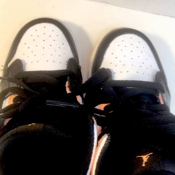 Nike air Jordans child size 10 - Picture 9 of 11